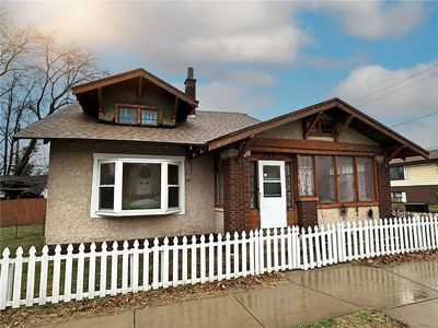 325 Monroe Ave, Charleston, IL, 61920