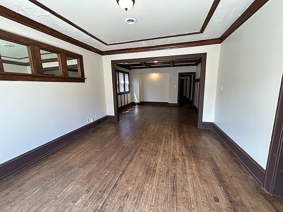 4th image of 2513 N 39th St #2515