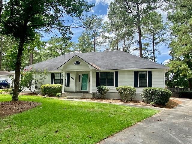 1st image of 1817 S Sherwood Cir