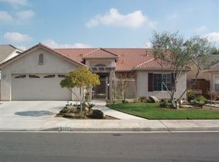 6224 N Milburn Ave, Fresno, CA 93722