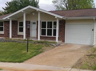712 Stonesign Dr, Fenton, MO