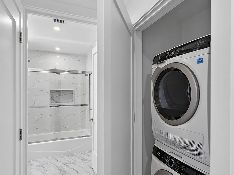 41-34 45th St #PENTHOUSE — Photo 7