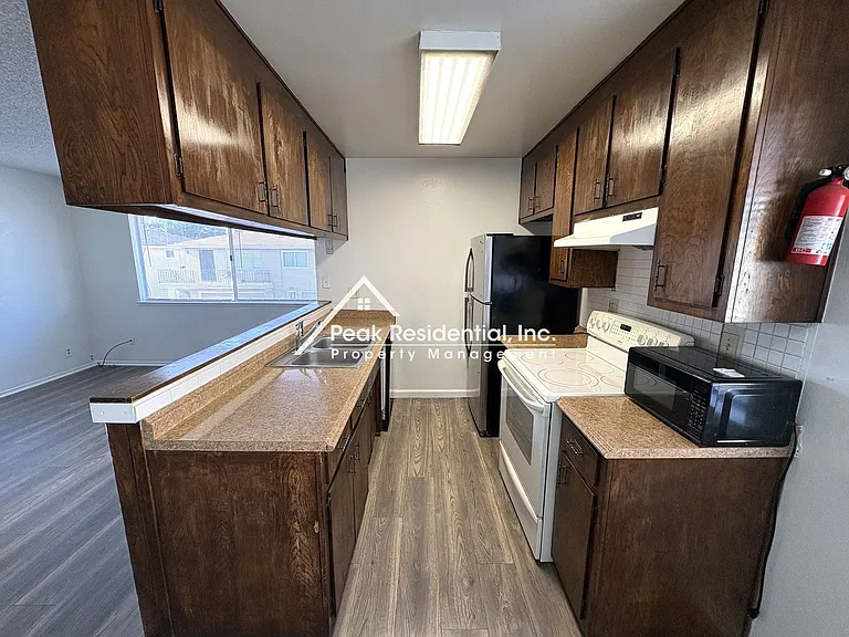 7368 Franklin Blvd #4 — Photo 11