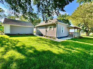501 W 2nd St, Laurel, NE 68745
