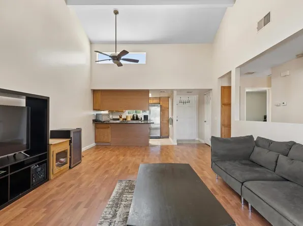 300 Roanoke Rd #13, El Cajon, CA 92020