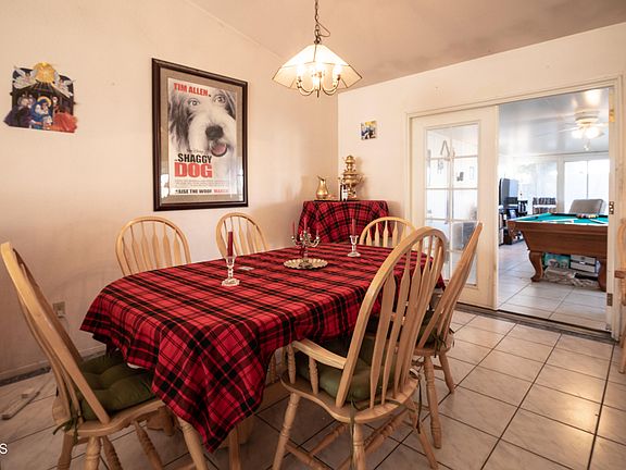 4th image of 517 E Avenue J9
