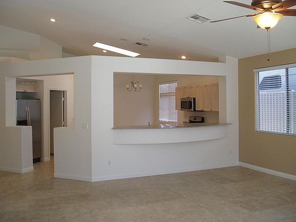 2nd image of 51 Blaven Dr