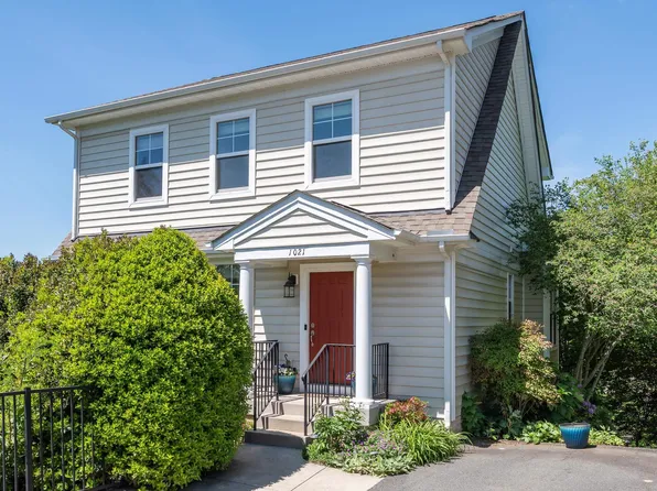 1021 Ridge St, Charlottesville, VA 22902