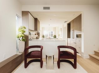 380 W 45th Ave, Vancouver, BC
