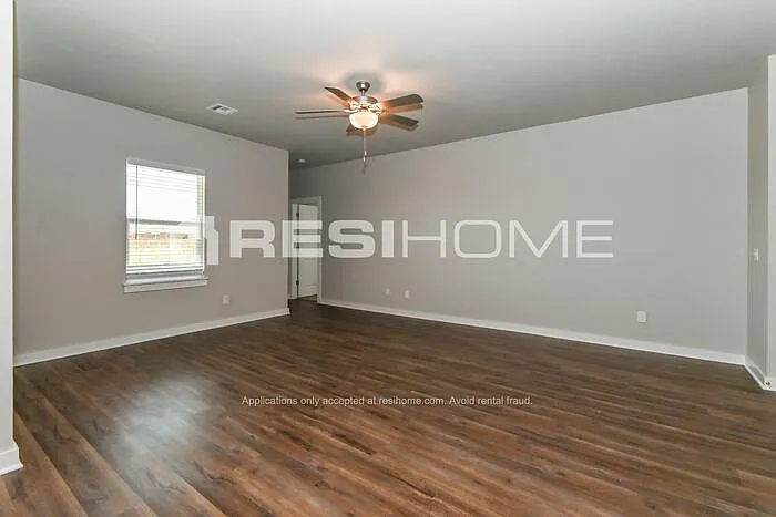 14312 Peach Tree Dr — Photo 6