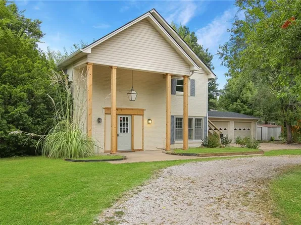 3023 Southern Ave, Parsons, KS 67357