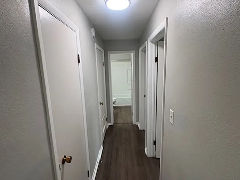 Peoria Place Apartments — Photo 6