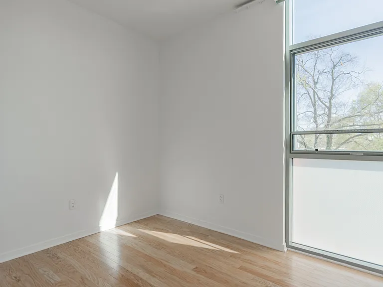 Flats at 25th — Photo 67