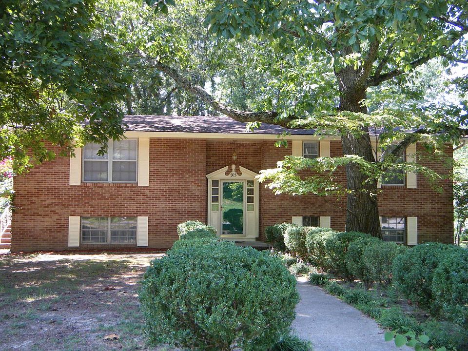 1st image of 923 Greenhill Dr