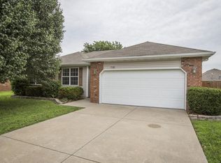 730 S Hazelnut Ave, Springfield, MO 65802