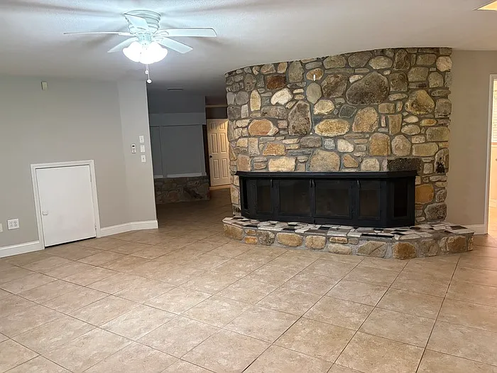 42 Greene Dr — Photo 15