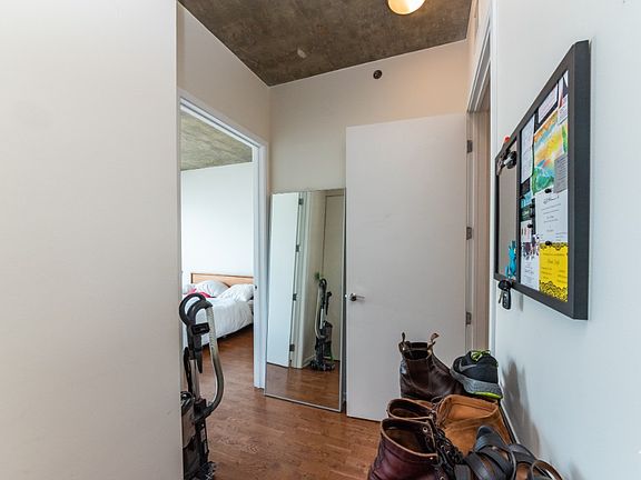 4th image of 600 N Fairbanks Ct #306