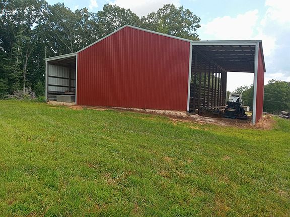 3rd image of 2505 Highway 641 S