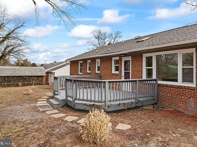 4502 Henderson Rd — Photo 61