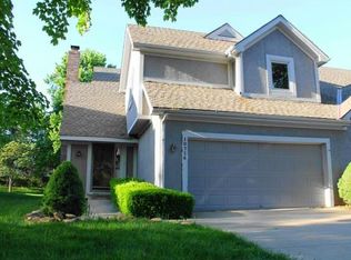 10714 W 115th Pl, Overland Park, KS 66210