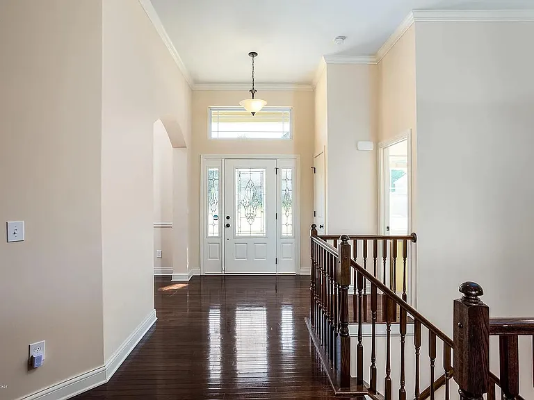 903 Malone Pl — Photo 5