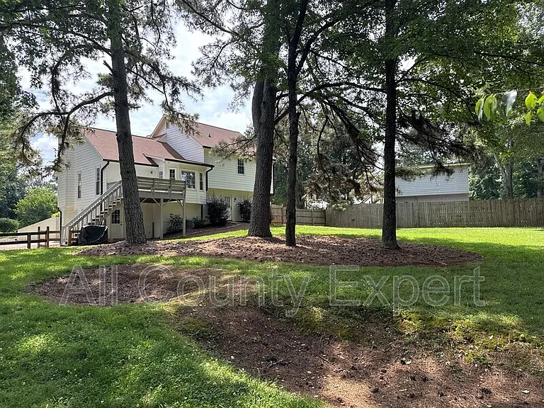 7745 Wynfield Dr — Photo 38