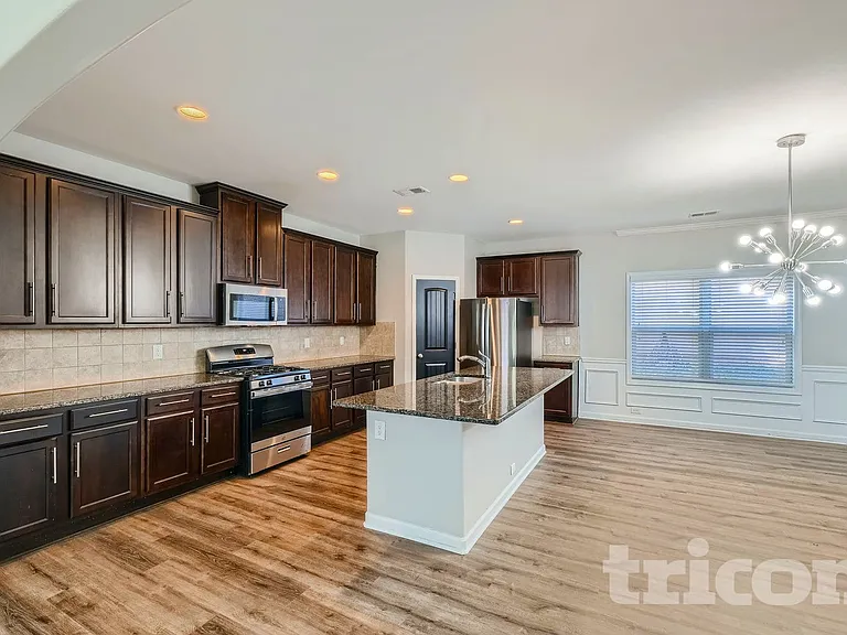3919 Kingfisher Dr — Photo 19