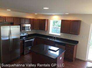 710 Admirals Quay Dr, Mechanicsburg, PA 17050
