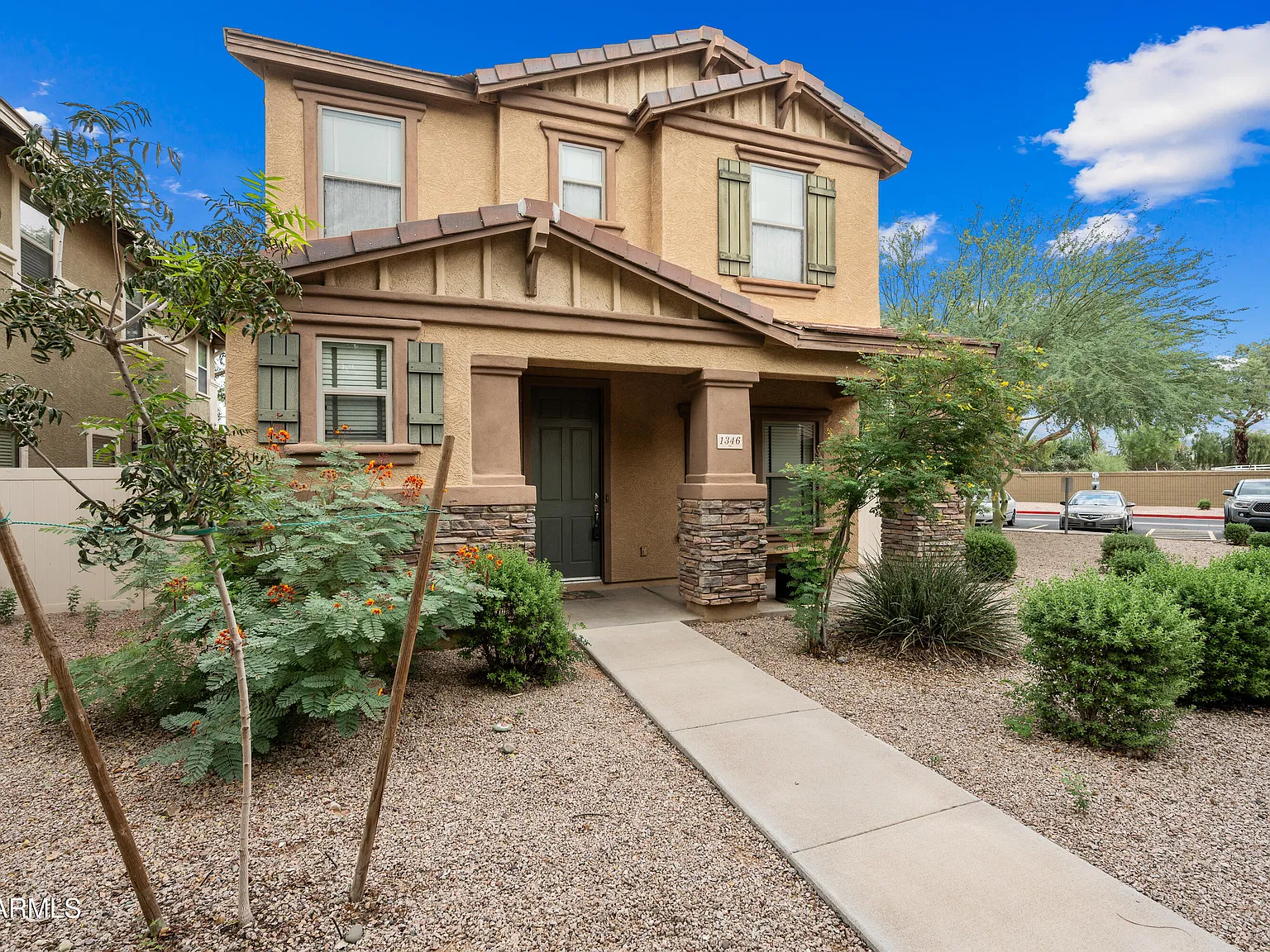3 bed, 2.5 bath, 1818 sqft, $2,500 — Photo 1