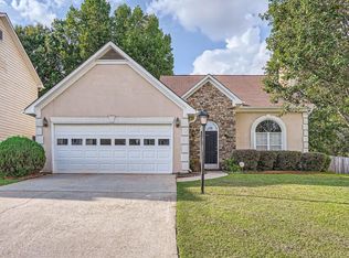 2817 Manor Glen Ln, Suwanee, GA 30024