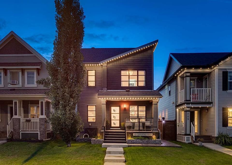 1st image of 205 S Copperpond Parade SE