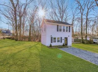 20 Syosset Rd #20, Sound Beach, NY 11789