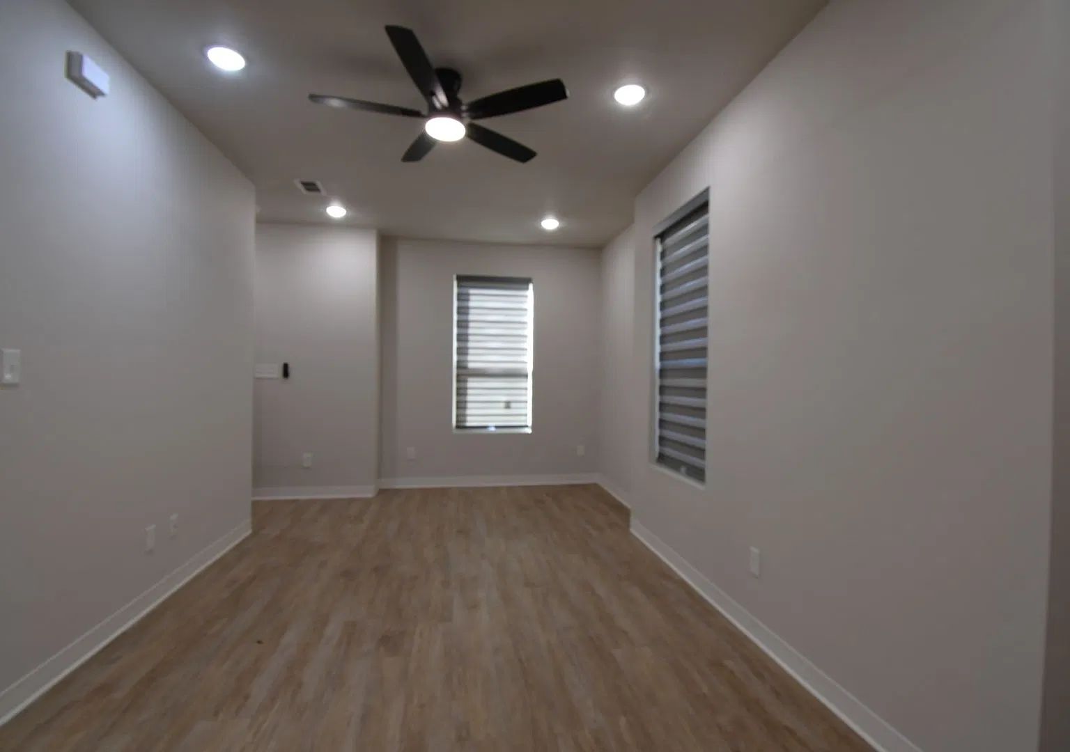 Avaialble Now Be the First- 2 Bedroom, 2.5 Bathroom Duplex! — Photo 4