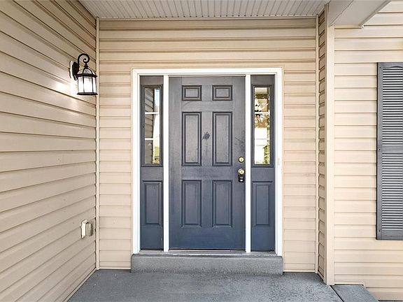 2nd image of 2081 Maryland Oaks Cir