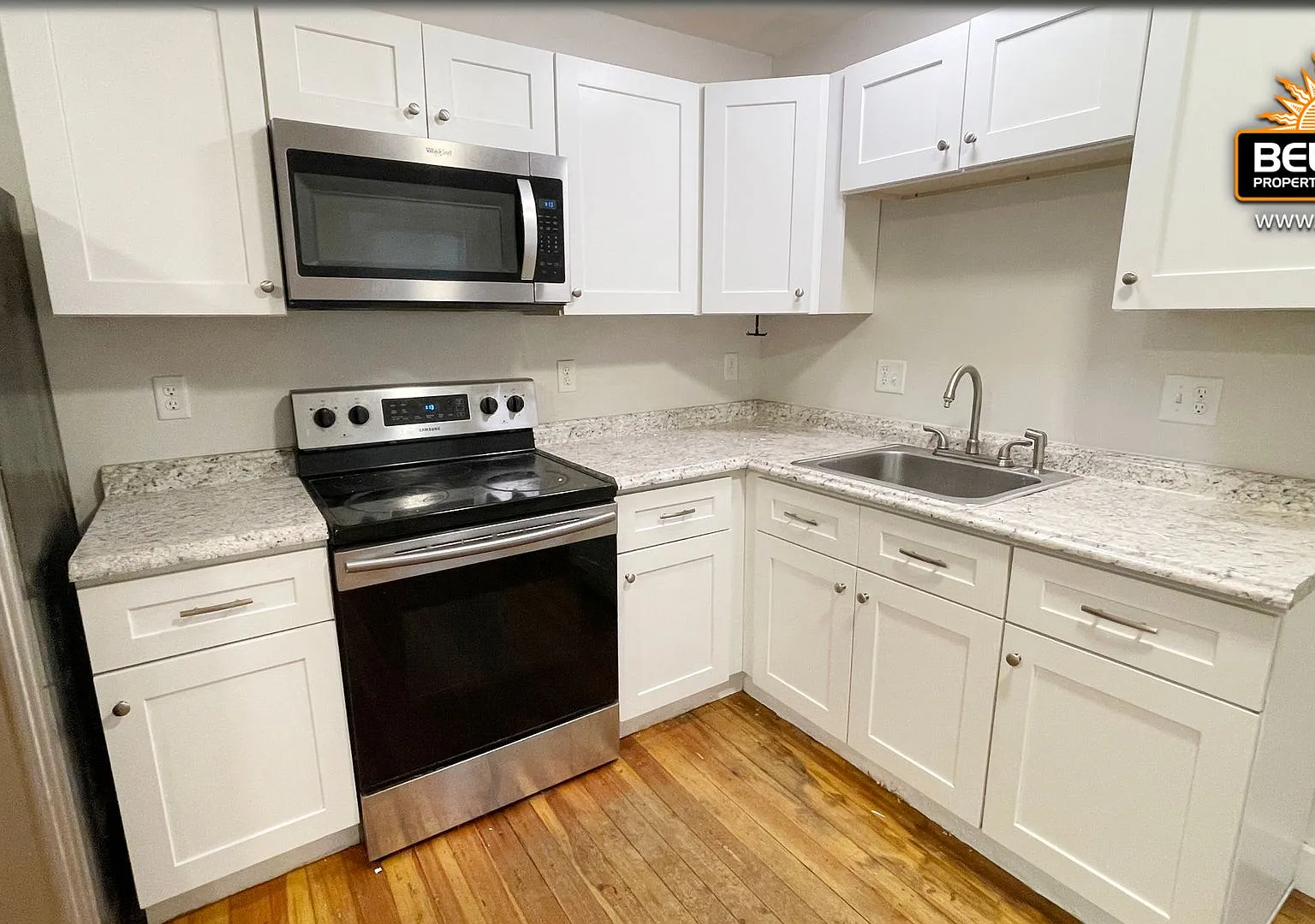 429-433 Princeton Road — Photo 4