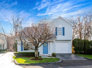 40 Oenoke Pl APT 10, Stamford, CT 06907