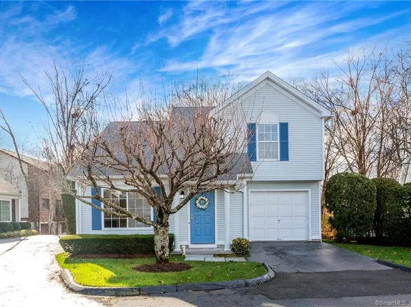 40 Oenoke Place #10, Stamford, CT 06907