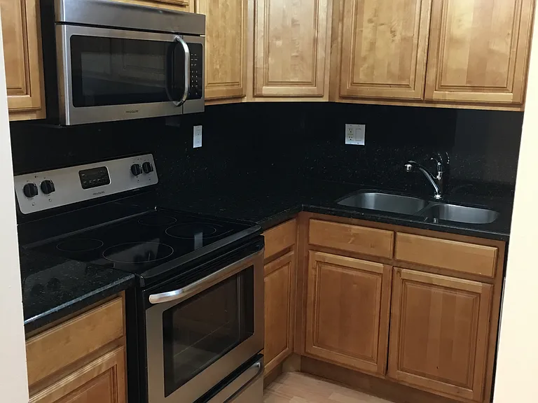 10421 Mahogany Key Cir #325 — Photo 24