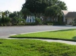 1260 Linderwood Dr, Tarpon Springs, FL 34688