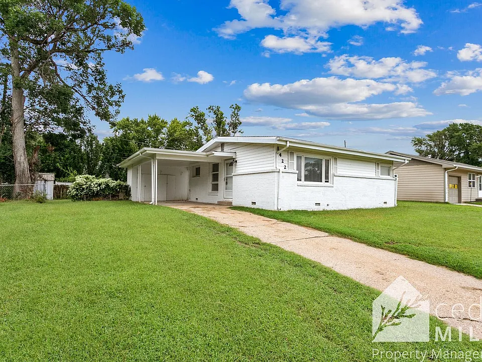 1422 E Cloverdale Dr