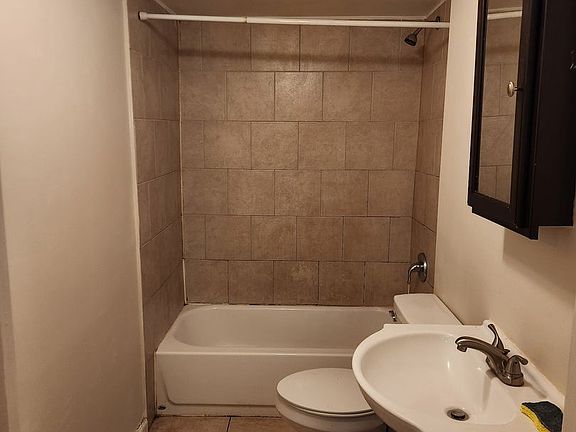 2nd image of 3728 Winnebago St Floor 1