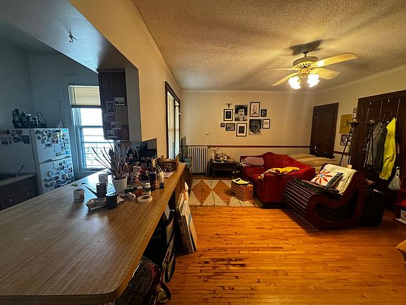 2nd image of 1426 31st St W APT 4