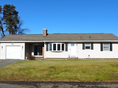 138 Ridgeview Cir, Ludlow, MA, 01056