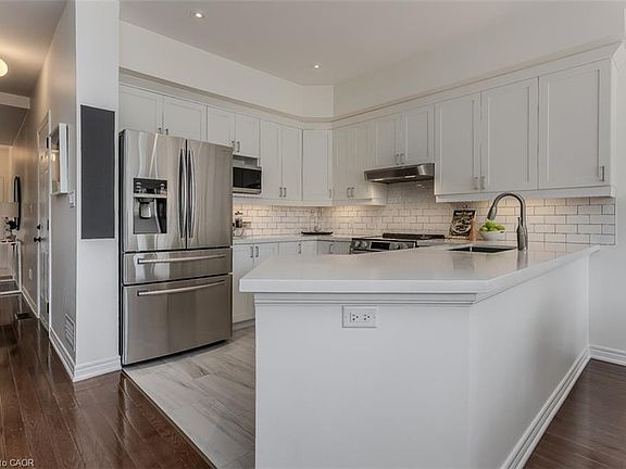 2nd image of 5316 Applegarth Dr