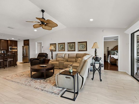5th image of 240 Lewis Cir APT 322