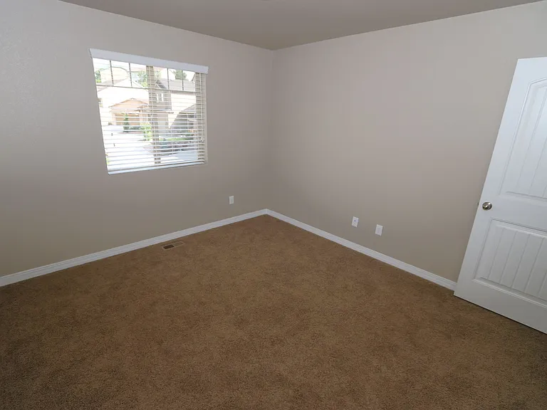 5651 Majestic Dr — Photo 11