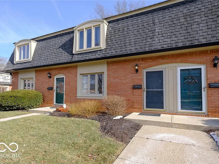 8527 Canterbury Sq E — Photo 1