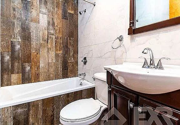 5th image of 377 Metropolitan Ave #3A