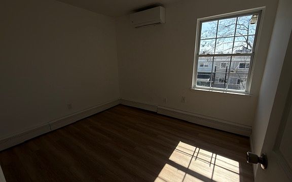 5th image of 69-51 Almeda Ave #2