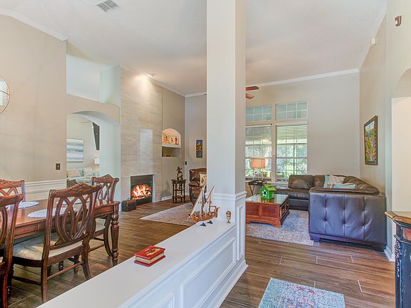 3rd image of 337 Lolly Ln